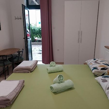 Apartamento Sobe Kraft 2 Živogošće Exterior foto