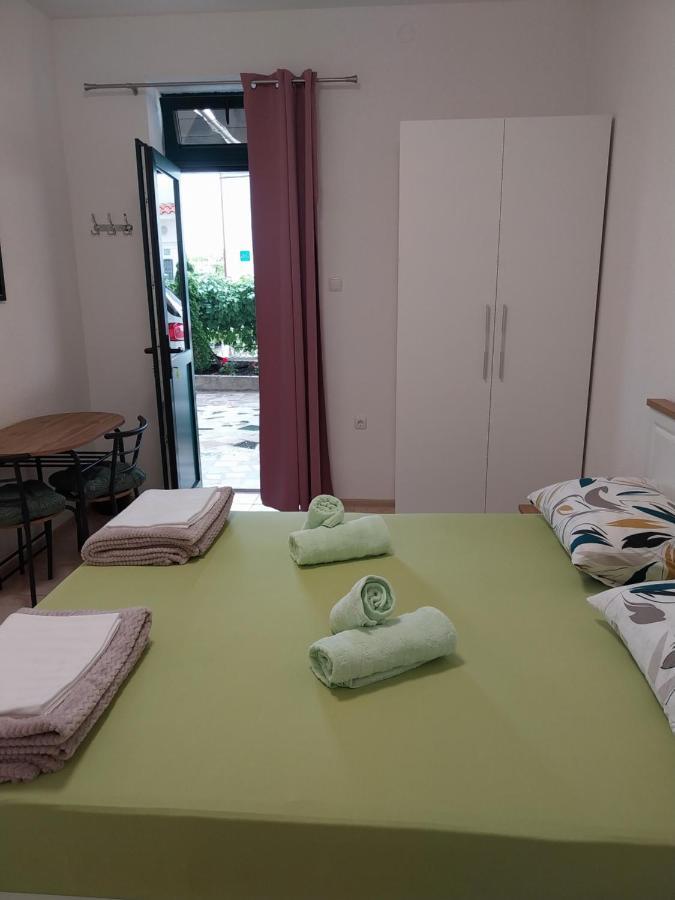 Apartamento Sobe Kraft 2 Živogošće Exterior foto
